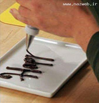 آموزش نوشته های زیبا روی کیک + تصاویر