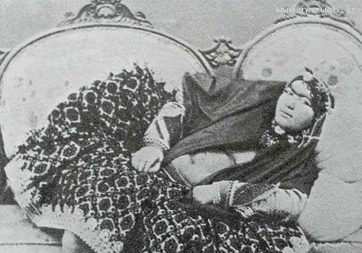 دختر زشتی که سوگلی ناصرالدین شاه بود !! + عکس