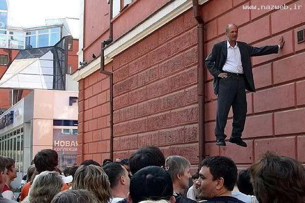 عکس های دیدنی ترفند جالب یک شعبده باز!!