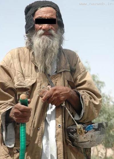 دستگیری یک گدای میلیونر در کیش (عکس)