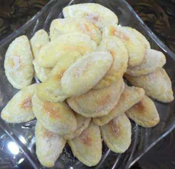 طرز تهیه قطاب خانگی شیرینی مخصوص عید (عکس)