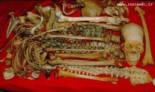 اسکلت هایی که این زن با آن ها رابطه جنسی داشت! + عکس