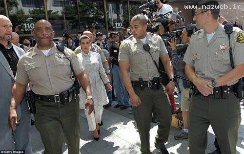 عکس های بازیگر زن معروف که همزمان 2 شوهر دارد