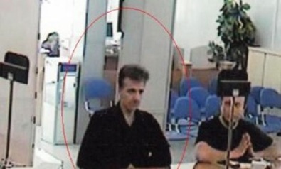 این کلاهبردار میلیونی را شناسایی کنید (عکس) این کلاهبردار میلیونی را شناسایی کنید (عکس)