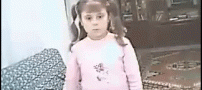 عجیب دختر خشنی (تصویر متحرک)
