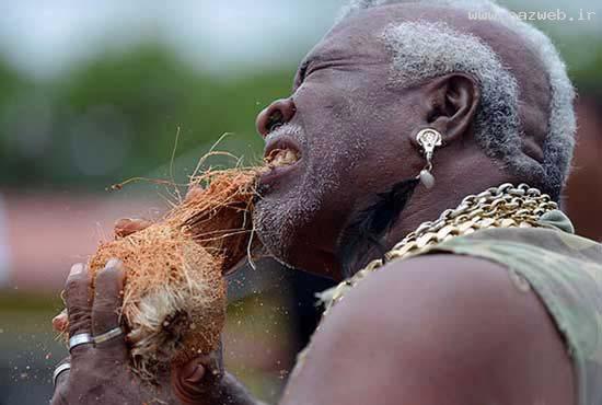  عکس های دیدنی مردی با دندانهای عجیب و قدرتمند