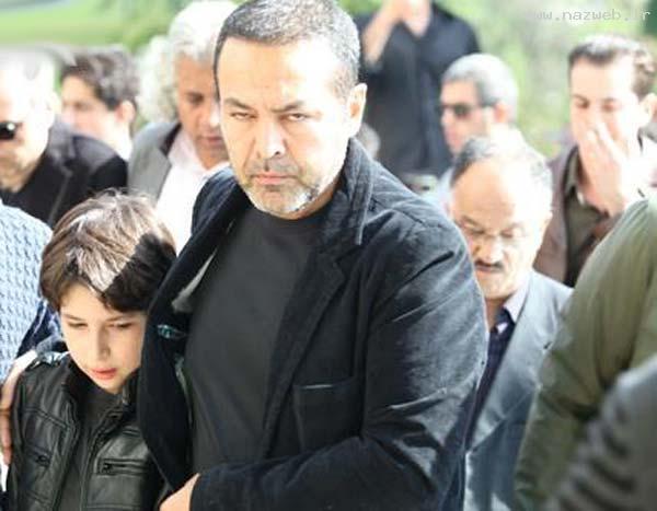 تصاویر پسرعسل بدیعی و بازیگران در مراسم خاکسپاری
