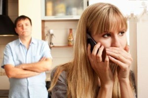 چگونه از خیانت همسرمان جلوگیری کنیم