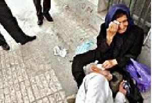 کمک به یک فقیر (بله یا خیر)