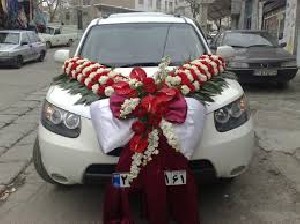 در عروسی های ۱۰۰ میلیونی، چه چیزهایی وجود دارد