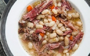 سوپ لوبیا و گوشت