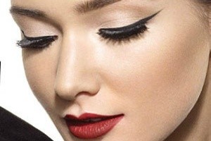 4 نکته مهم در مورد خط چشم کشیدن