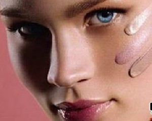 کرم پودری برای طبیعی تر بودن پوست صورت