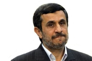 چرا احمدی‌نژاد در دادگاه حاضر نشد