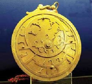 ثروت و فقر افراد براساس ماه تولد افراد (طالع بینی)