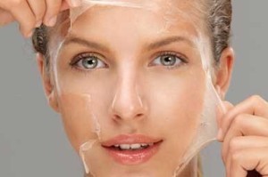 سریع ترین و راحت ترین راه لایه برداری صورت