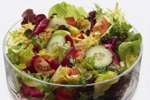 طرز تهیه سالاد رژیمی یونانی