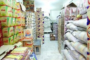 مرغ از سبد کالای قمی‌ها پر کشید!!