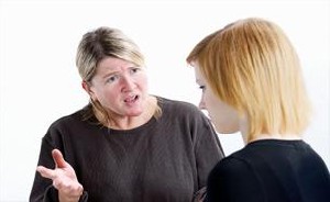 نوجوانم وارد یک رابطه ی مخرب شده چه کنم