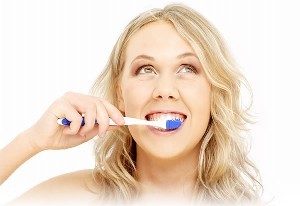 اشتباهات رایج هنگام مسواک زدن