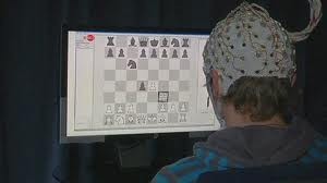 بازی با شطرنج بدون دست !