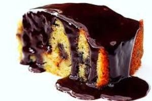 طرز تهیه کیک چیپس شکلاتی و پسته+ارزش غذایی