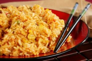 طرز تهیه برنج سرخ شده، غذای چینی