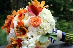 چه گل هایی برای دسته گل عروس مناسب است
