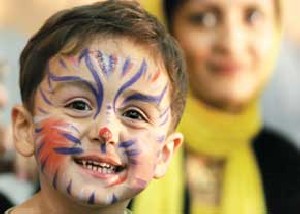 خطرات جدی گریم و نقاشی صورت کودکان خطرات جدی گریم و نقاشی صورت کودکان