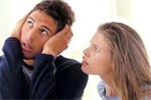 چرا وقتی زنها حرف می زنند مردها فرار می کنند!! چرا وقتی زنها حرف می زنند مردها فرار می کنند!!