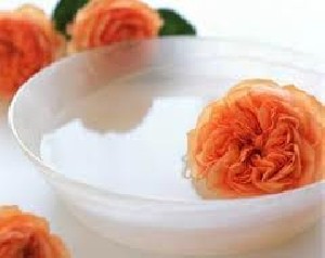 خواص زیبایی، درمانی و عرفانی گلاب! خواص زیبایی، درمانی و عرفانی گلاب!