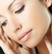 راهی فوق العاده برای از بین بردن جوشهای زیر پوستی
