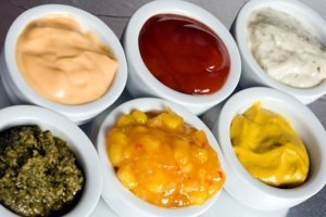 اطلاعات تغذیه ای انواع مختلف سس های موجود در بازار