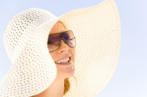عوارض عینکهای آفتابی غیراستاندارد عوارض عینکهای آفتابی غیراستاندارد