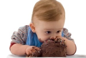 اصلاح عادت های غلط غذایی کودک اصلاح عادت های غلط غذایی کودک
