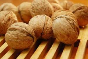 چرا گردو برای آقایان مفید است