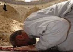 آیا سجده بر روی دو مهر صحیح است