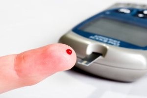 آموزش اندازه گیری قند خون
