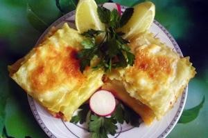 طرز تهیه لازانیا لقمه ای مرغ و گردو